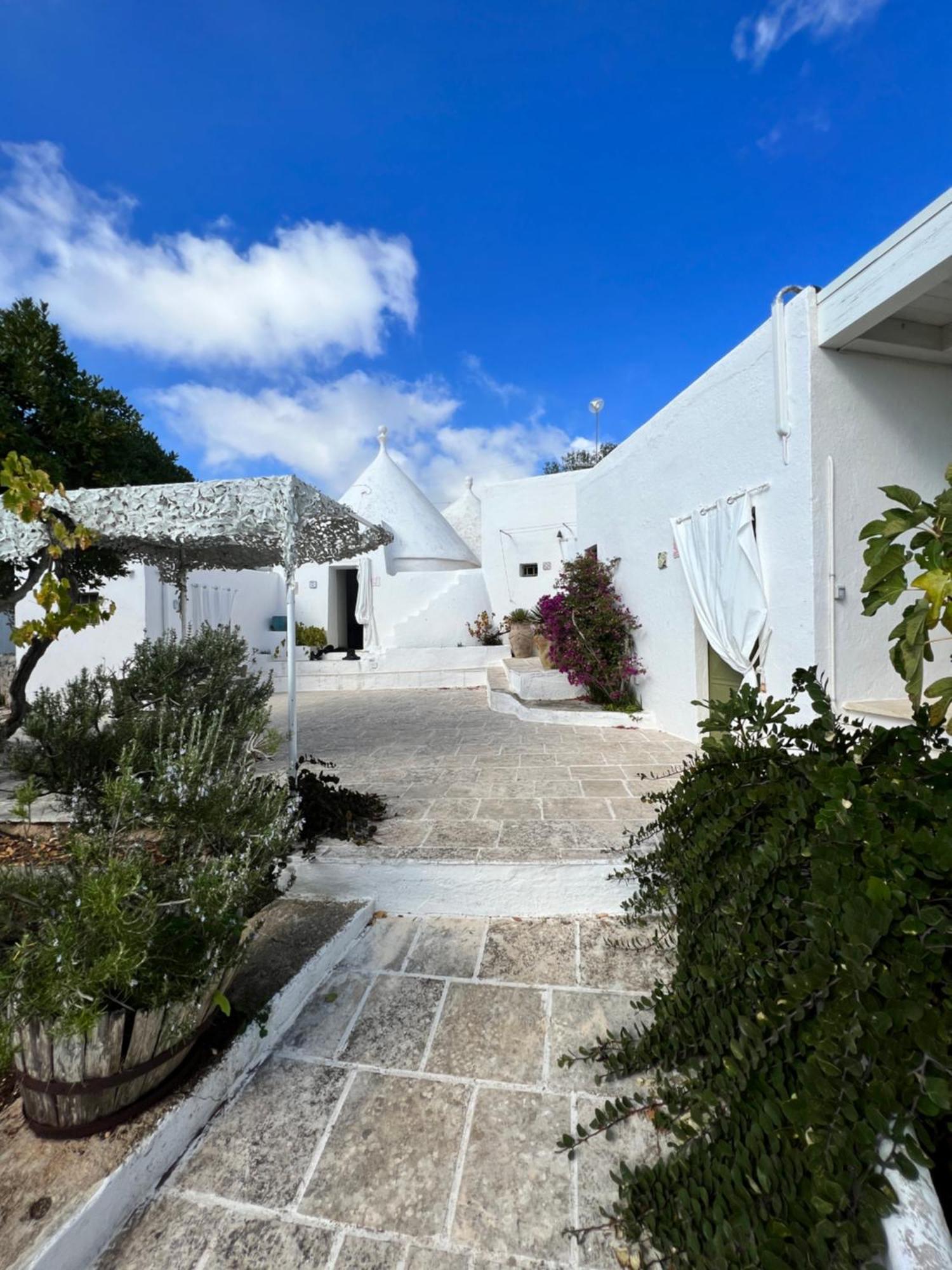 Syconium Trullo And Lamia Gea Charme And History Hotel Остуни Екстериор снимка