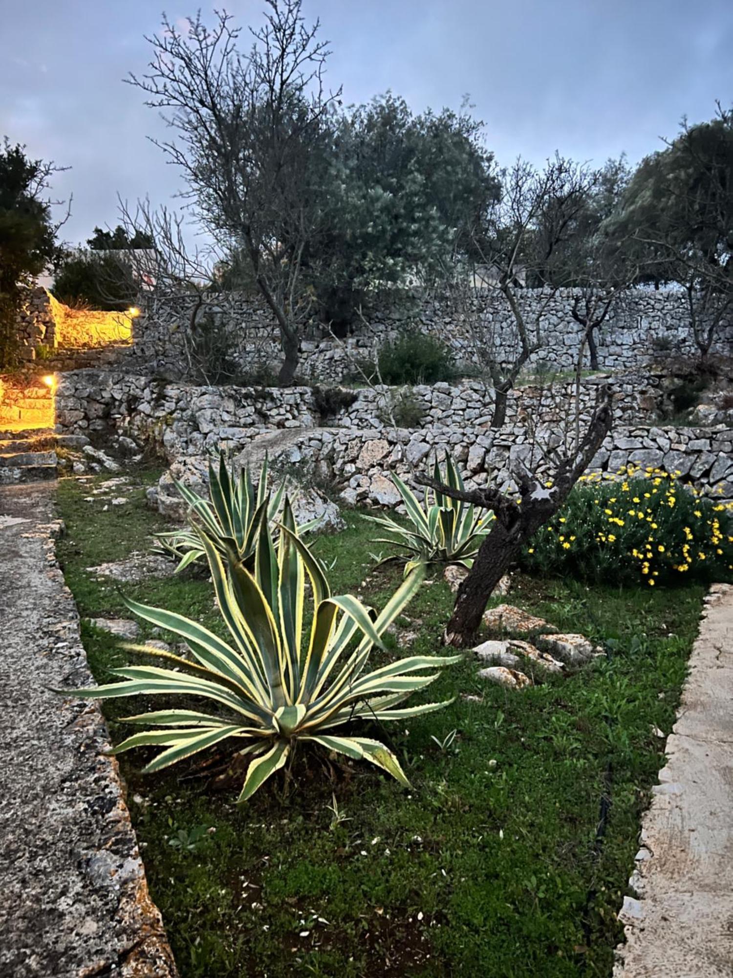 Syconium Trullo And Lamia Gea Charme And History Hotel Остуни Екстериор снимка